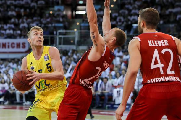 面对劲敌国 面对劲敌国